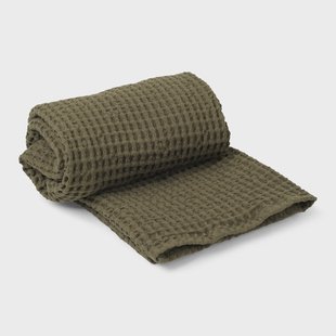 Ferm Living Organic badhanddoek 70x140 cm Olive
