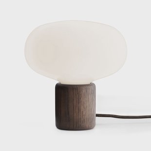 New Works Karl-Johan tafellamp Smoked oak-white opal glass