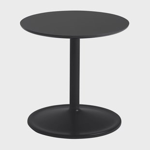 Muuto Soft bijzettafel 40 cm Zwart