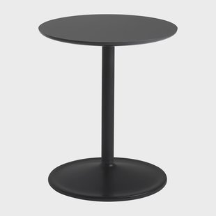 Muuto Soft bijzettafel 48 cm Zwart