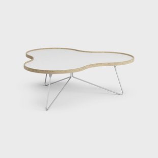 Swedese Flower tafel 107 x 114cm H39cm Eik gelakt Swedese Flower tafel 107 x 114cm H39cm Eik gelakt