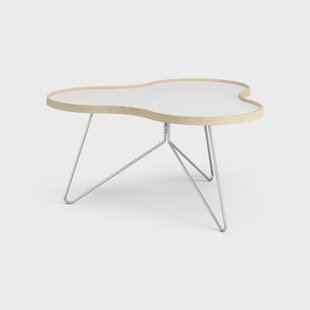 Swedese Flower tafel 84 x 90cm H45cm Berk gelakt