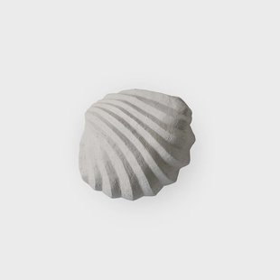 Cooee Design The Clam Shell sculptuur 13 cm Limestone