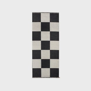 Kasthall Checkerboard Icon vloerkleed 85x200 cm Midnight black