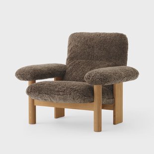Audo Copenhagen Brasilia fauteuil Oiled oak-Root sheepskin