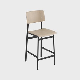 Muuto Loft barkruk oak, laag, zwart stalen frame