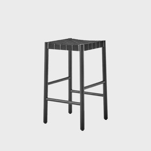 &Tradition Betty TK7 barkruk black, zwartkleurige gevlochten linnen zitting