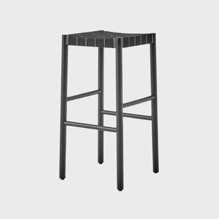 &Tradition Betty TK8 barkruk black, zwartkleurige gevlochten linnen zitting