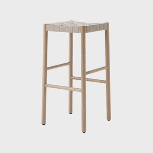 &Tradition Betty TK8 barkruk oak, natuurkleurige gevlochten linnen zitting