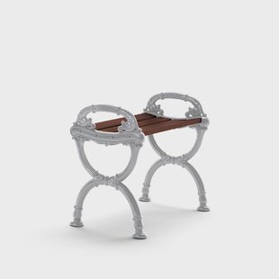 Byarums bruk Byarum kruk Sparrenhout bruine beits, ruw aluminium frame