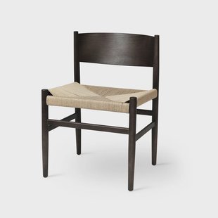 Mater Nestor stoel eikenhout sirka grey, natuurkleurige gevlochten zitting