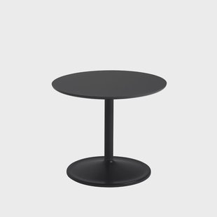 Muuto Soft bijzettafel Ø48cm Black nanolaminate H: 40 cm