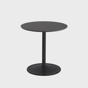 Muuto Soft bijzettafel Ø48cm Black nanolaminate H: 48 cm