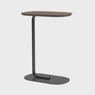 Muuto Relate Bijzettafel H: 73,5 cm Smoked oak-Black