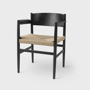 Mater Nestor stoel met armleuningen zwart beukenhout, natuurkleurig papieren touw