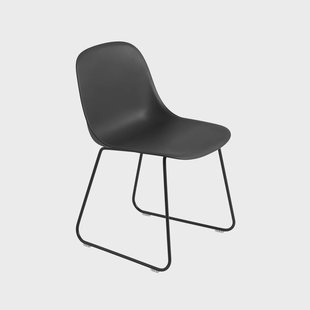Muuto Fiber stoel stalen onderstel kunststof zitting Black-Anthracite black