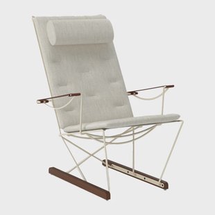 Massproductions Spark Lounge Chair, ivory-walnootgebeitst beukenhout Romo Ruskin Quill 7757/10