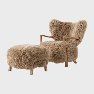 &Tradition Wulff Lounge Chair ATD2 fauteuil incl. poef ATD3 Geolied eikenhout-Sheepskin honey