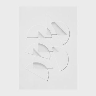 MOEBE Relief kunstwerk half moons & triangles 21x29,7 cm Off White MOEBE Relief kunstwerk half moons & triangles 21x29,7 cm Off White