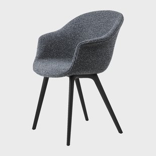 GUBI Bat Dining Chair fully upholstered plastic base Around bouclé 023-black