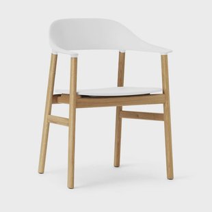Normann Copenhagen Herit eiken stoel White