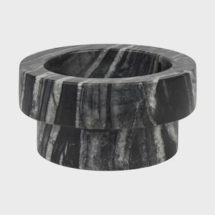 Mette Ditmer Marmeren kaarsenhouder voor blokkaarsen van 5 cm Zwart-grijs Mette Ditmer Marmeren kaarsenhouder voor blokkaarsen van 5 cm Zwart-grijs
