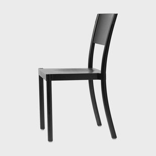 Gärsnäs Light & Easy stoel Essenhout-zwarte beits-gefineerde zitting