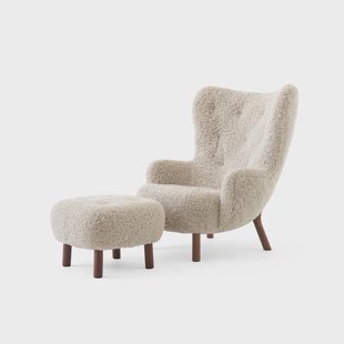 &Tradition Petra VB3 High fauteuil incl. poef ATD1 Geoliede walnoot-Sheepskin Moonlight