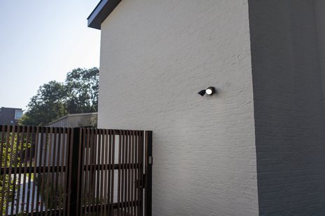 Lutec Shrimp - buiten wandverlichting - 25,3 x 15,6 x 11 cm - 20W LED incl. - IP54 - zwart