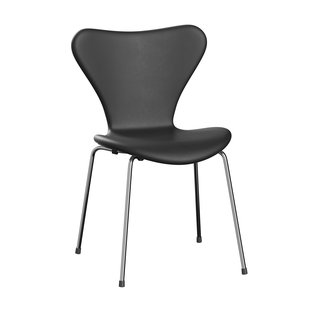 Fritz Hansen Series 7 Gestoffeerde Stoel Chrome Onderstel Essential Black