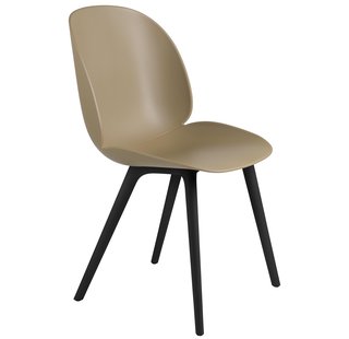 Gubi Beetle Stoel Met Zwart Beuken Onderstel Pebble Brown