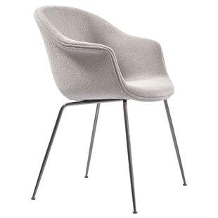 Gubi Bat Eetkamersstoel Gestof. Zwart Chroom Lightboucle 008