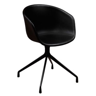 Hay About A Chair AAC21 Stoel Sierra Leder Zwart Zwart Onderstel Hay About A Chair AAC21 Stoel Sierra Leder Zwart Zwart Onderstel