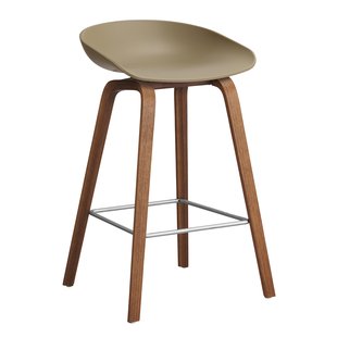 Hay AAS32 Barkruk 65cm Gelakt Walnoot Onderstel Clay