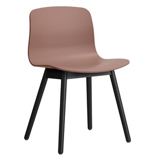 Hay AAC12 Stoel Zwart Gelakt Eiken Onderstel Soft Brick