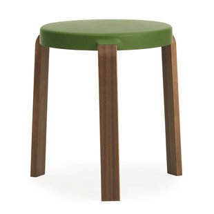 Normann Copenhagen Tap Kruk Met Walnoten Onderstel Olijfgroen