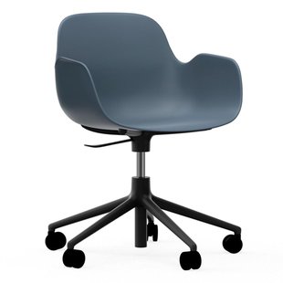 Normann Copenhagen Form Armchair Bureaustoel Met Zwart Onderstel Blauw