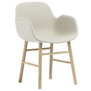 Normann Copenhagen Form Armchair Stoel Gestoffeerd Eiken Main Line Flax White Normann Copenhagen Form Armchair Stoel Gestoffeerd Eiken Main Line Flax White