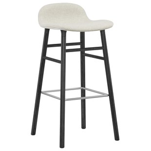 Normann Copenhagen Form Barkruk 75 Gestoffeerd Zwart Eiken Main Line Flax White