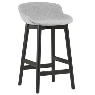 Normann Copenhagen Hyg Gestoffeerde Barkruk 65cm Zwart Eiken Synergy Grey Normann Copenhagen Hyg Gestoffeerde Barkruk 65cm Zwart Eiken Synergy Grey