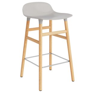 Normann Copenhagen Form Barstool Barkruk 65cm Met Eiken Onderstel Warm Grijs