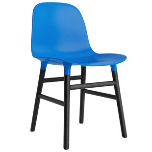 Normann Copenhagen Form Chair Stoel Met Zwart Onderstel Felblauw