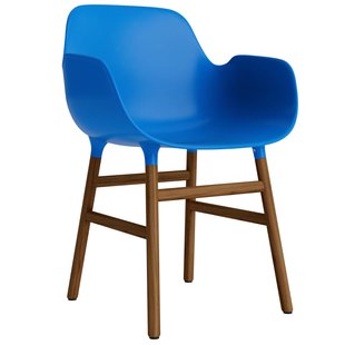 Normann Copenhagen Form Armchair Stoel Met Walnoten Onderstel Felblauw