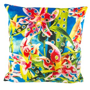 Seletti Toiletpaper Kussen 50x50 Flowers With Holes