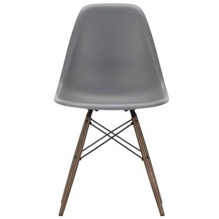 Vitra Eames DSW Stoel Donker Esdoorn Onderstel Granite Grey