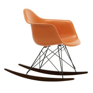 Vitra Eames RAR Schommelstoel Esdoorn Donker Onderstel Rusty Orange