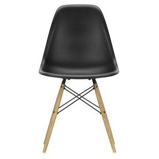 Vitra Eames DSW Stoel Met Essen Onderstel Deep Black