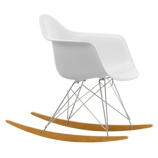 Vitra Eames RAR Schommelstoel Esdoorn Chroom Cotton White Vitra Eames RAR Schommelstoel Esdoorn Chroom Cotton White