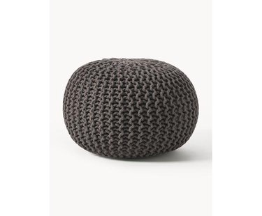 Handgemaakte gebreide poef Dori
