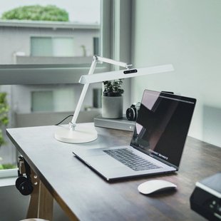 Fabas Luce LED bureaulamp Beba, wit, CCT, dimbaar